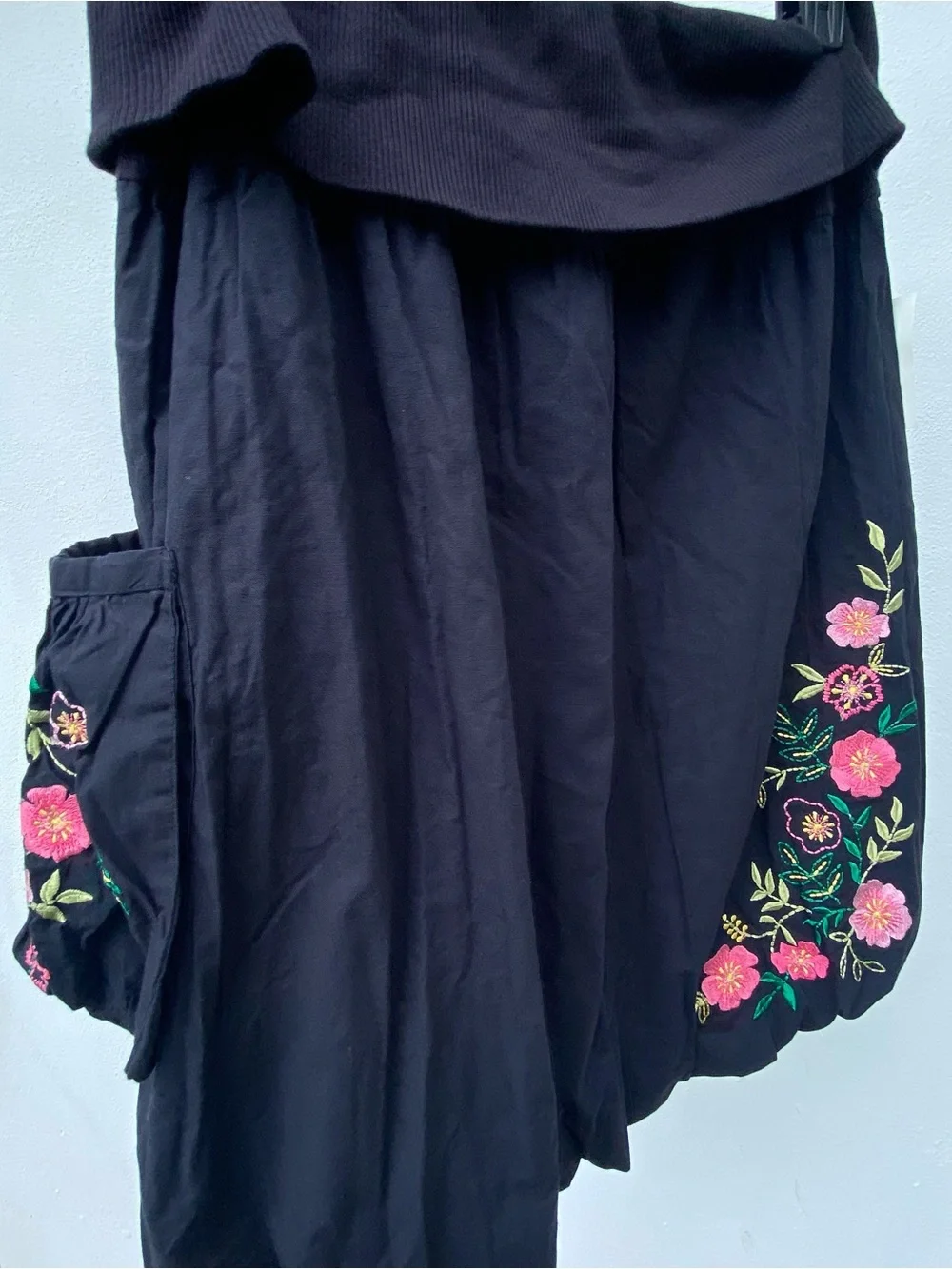 Y2K Fairy Black & Pink Floral Embroidered Bubble Cargo Foldover Skirt Medium